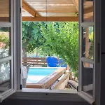 Bay Apartamento Pefkari