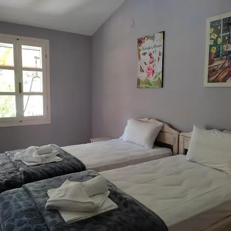 Bay Apartment *