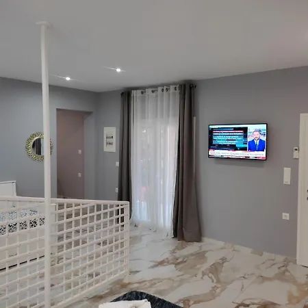 Apartament Bay Pefkari
