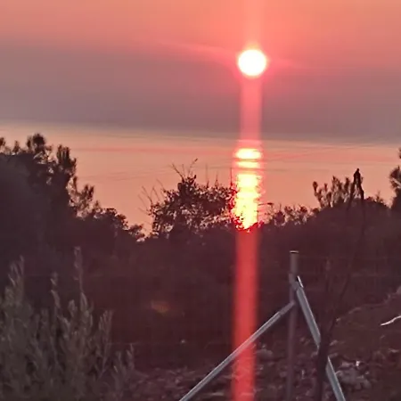 Bay * Pefkari