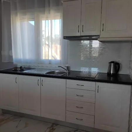 Apartment Bay Pefkari