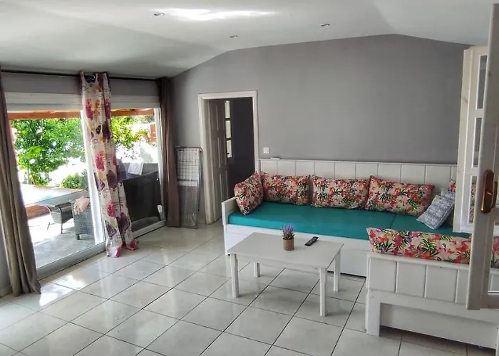 Apartament Bay Pefkari